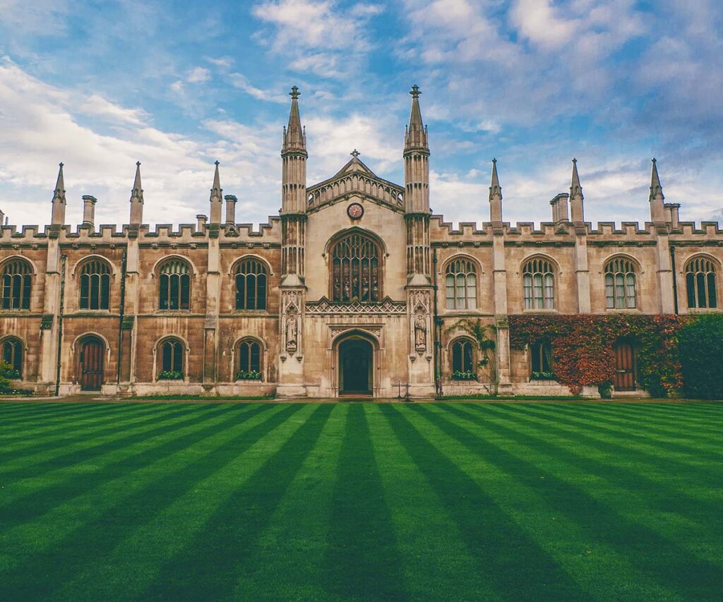 Study Abroad Universities Educational Consultant OrevaGo Agency Scholarship Student Loan