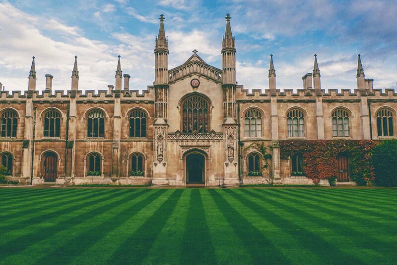 Study Abroad Universities Educational Consultant OrevaGo Agency Scholarship Student Loan